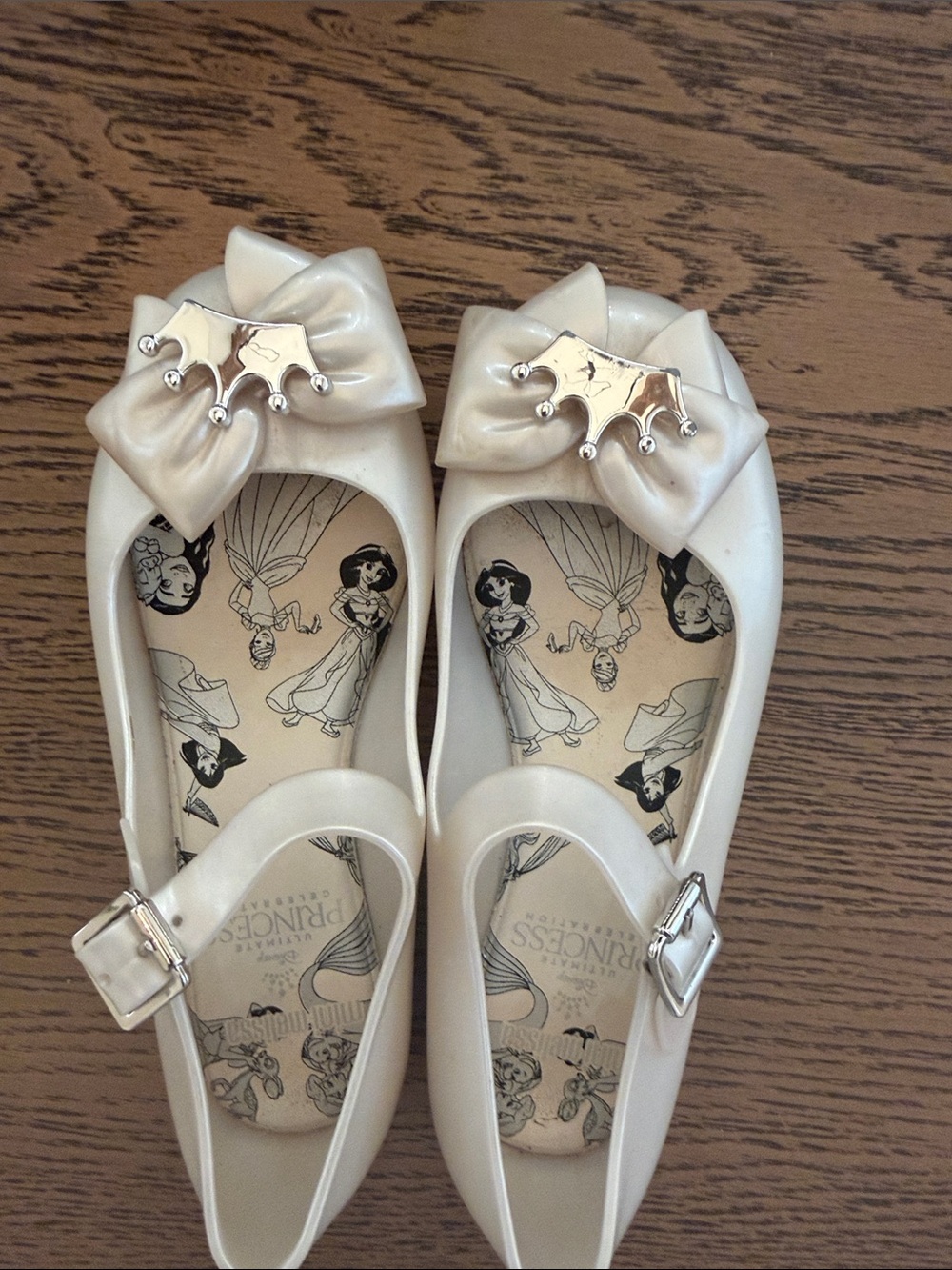 Mini Melissa Cream Girls' Princess Bow Sandals with Crown Accent